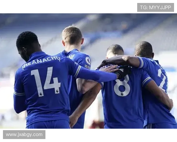 塞梅尼奥见影蓝月十球敲打枪手