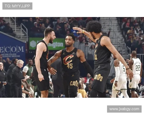 米切尔六度40+仅逊东契华 米切尔六度40+仅逊东契华